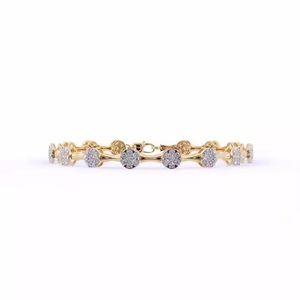 Pulsera de tenis de diamante de moissanita de lujo elegante superventas corte redondo de oro amarillo para mujer - Product Image 1