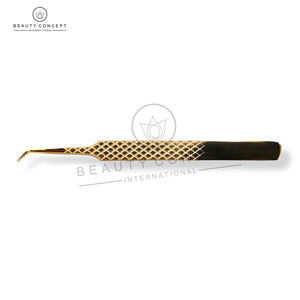 Pince à épiler d'extension de cils de couleur dorée de bonne qualité Créez vos propres nouveaux instruments de beauté par Beauty Concept International - Product Image 6