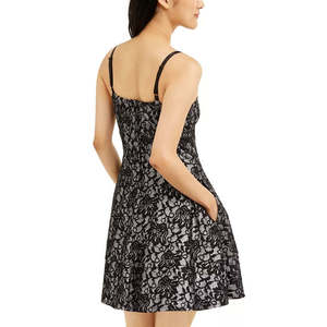 Abito A-Line Speechless Junior in pizzo argentato taglia 9 con orlo arricciato e vita naturale - Product Image 2