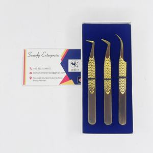 Pince à épiler professionnelle pour cils, personnalisable avec logo, durable, de précision, nouvelle poignée, pour extensions de cils volume, en acier inoxydable doré - Product Image 1