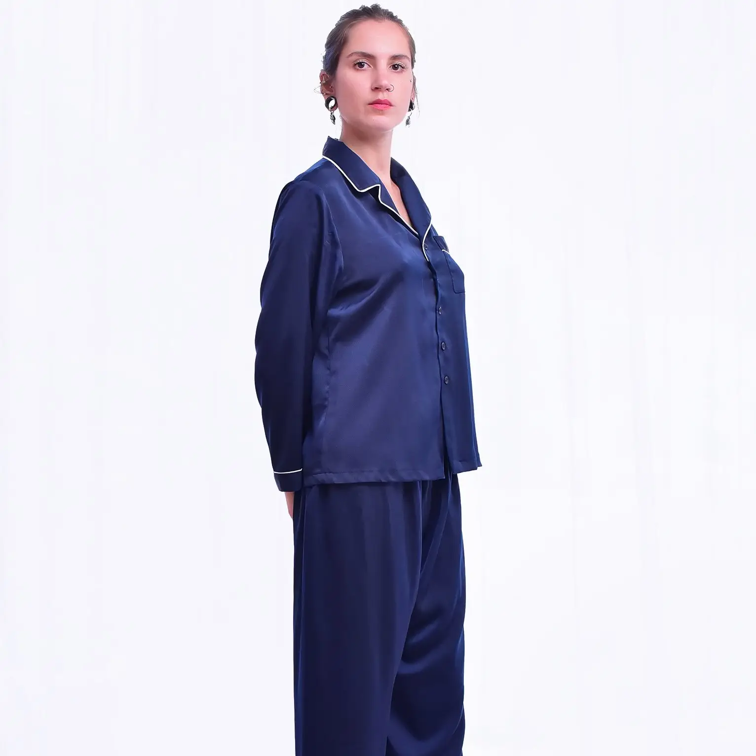 Vietnam High quality Export Home Wear Silks Clothes with Different Color Sleepwear for Men Fashionable