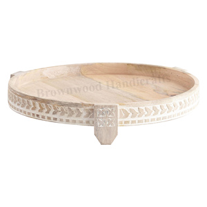 Suministro directo de fábrica Bandeja de servicio de madera de mango redonda hecha a mano con patas Bandeja de madera decorativa multiusos para la cocina del hogar - Product Image 6