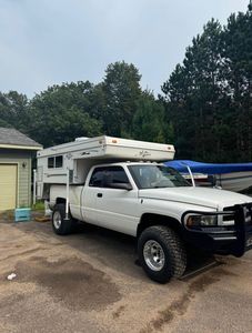 รถตู้ตั้งแคมป์ขนาดเล็กโผล่ขึ้นมารถบรรทุก RVs Camper พร้อมฝักบัวสำหรับขายในเท็กซัส/ใหม่เม็กซิโก/ฮาวาย/แคลิฟอร์เนีย /utah
