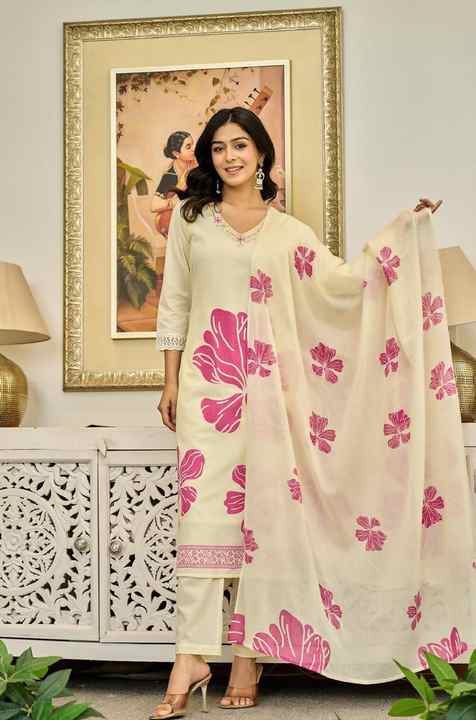 Elegant Printed Floral Pattern Rayon Kurta Suit Set Timeless Traditional Wear Kurta Pant and Dupatta Set for Women