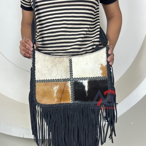 Bolso de estilo bohemio de cuero de ante genuino personalizado con flecos, bolso cruzado de piel de vaca para mujer, bolso Hippie occidental - Product Image 1