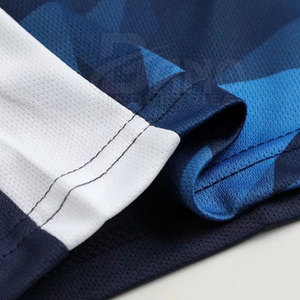 Ensembles d'uniformes de football pour hommes adultes en polyester de haute qualité, sur mesure, couleurs personnalisées, logo, impression numérique légère, service OEM - Product Image 6
