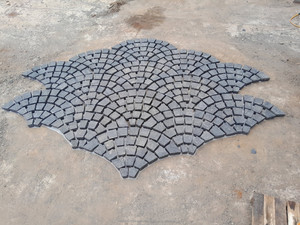 Bán buôn đá cuội basalt màu đen và màu xám flamed bề mặt lớn điên pavers bên ngoài đá tự nhiên cảnh quan đường lái xe Cubic - Product Image 4