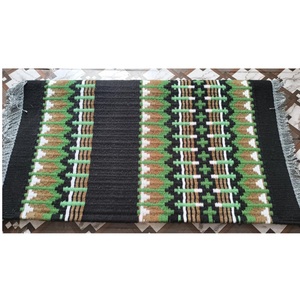 Almohadilla de exhibición occidental de alta demanda con un rendimiento audaz Estilo de arena llamativo de proveedor indio Características Fleec - Product Image 1