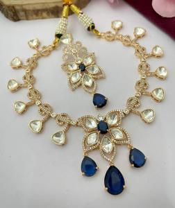 Ensemble de colliers Polki de qualité supérieure pour femmes Ensemble de colliers de luxe de belle dernière conception Complète les vêtements ethniques et occidentaux - Product Image 4