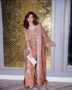 Venta caliente diseñador Sarree Saree Sari Silky AJM TRADE HOUSE modelo 1060 para fiestas para tradiciones paquistaníes e indias - Product Image 1