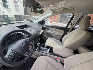 Auto Usado de Calidad a Precio Accesible, Ford Escape SE 2018, Volante a la Izquierda - Product Image 2