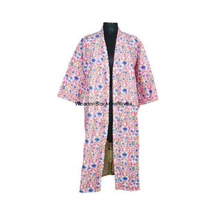 Kimono Kantha hecho a mano para mujer con motivos florales únicos, transpirable y toque vintage para las estaciones de otoño y primavera - Product Image 2