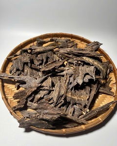 La manera perfecta de relajarse: quemar chips Oud - Product Image 5