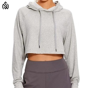 Ensemble de shorts à capuche surdimensionnés Streetwear Ensembles pour femmes de haute qualité vente en gros de sweat à capuche et shorts Ensembles pour femmes - Product Image 5