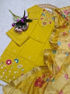 Nueva Colección de Tela Chandar de Viscosa Pesada con Bordado de Lentejuelas para Salwar Kameez - Ropa Moderna para Fiestas - Product Image 4
