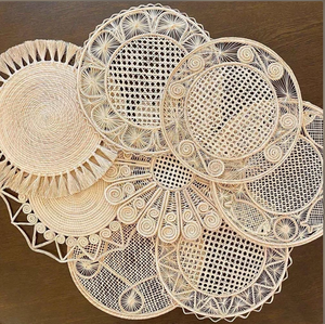 Manteles Individuales de Algodón Hechos a Mano con Bordado Jacquard, Diseño de Plantas, Ecológicos, Antideslizantes y Lavables - Product Image 1