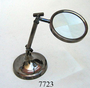 New Antique Wooden Handle <b>Magnifying</b> <b>Glass</b> <b>on</b> <b>Stand</b> - Product Image 2