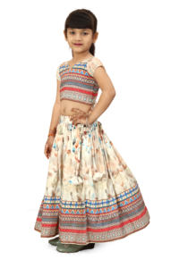 Conjunto de Lehenga Choli Tradicional India para Niñas, Estampado Digital, Largo hasta el Suelo, Floral, para Fiestas y Bodas, Marca Shoryam - Product Image 3
