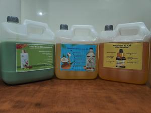 Aceite capilar a base de hierbas para un crecimiento rápido del cabello y tratamiento anticaída - Product Image 4