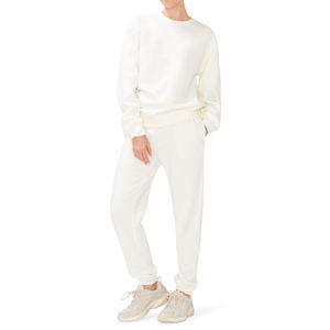 Ensemble de salon chaud pour femmes en gros-Tissu doux, fabriqué OEM et idéal pour une tenue décontractée ou l'entraînement Ensemble de 2 pièces - Product Image 2