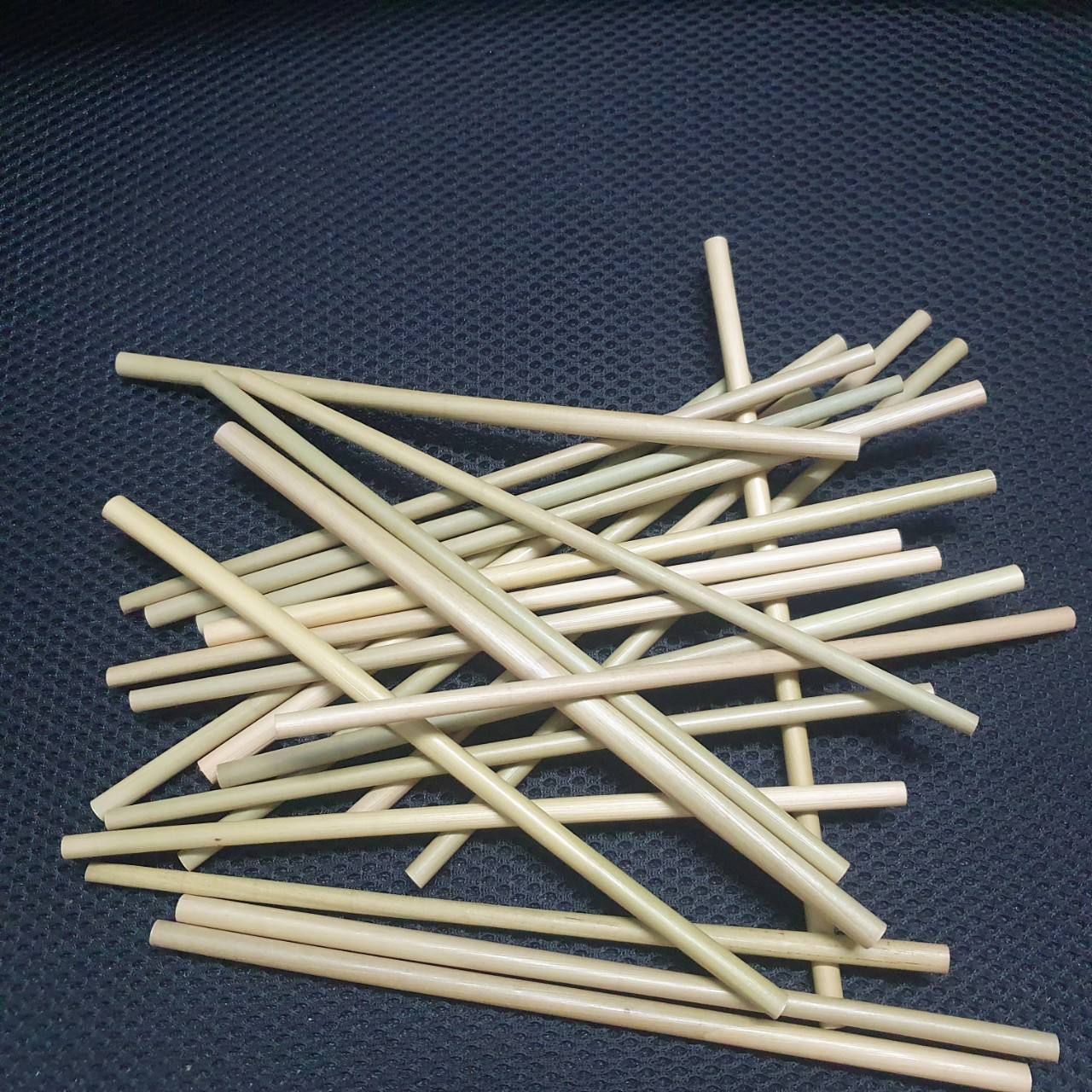 เหลืองอ่อน