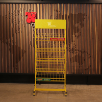 Support d'affichage métallique moderne pliable et détachable sur pied pour magasin de détail, avec support de batterie suspendu, acceptant la personnalisation OEM