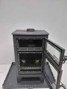 Estufa de Pellets Moderna con Chimenea de 3 Vidrios y Capacidad para Quemar Leña - Product Image 6