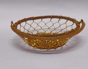 Cesto de regalo de metal dorado con asa con diseño único en forma redonda Cesto Organizador decorativo de alimentos - Product Image 1