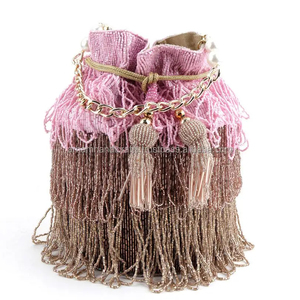 Pochettes potli en velours brodées pochettes potli Rajasthani traditionnel sacs à main potli perlés chics pour vêtements de mariage et de fête - Product Image 1