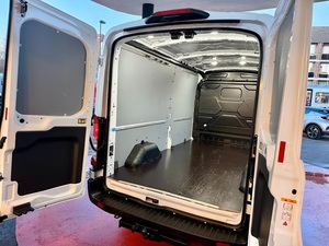 Usato 2025 Ford Transit 350 L3 H2 Trend 3 Posti 4 Cilindri 131 CV Diesel Manuale Guida a Sinistra - Product Image 6