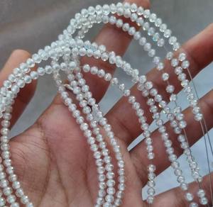 Perles de pierre de Moissanite blanche de qualité AAA de 4mm, bijoux personnalisés à facettes d'excellente coupe pour colliers - Product Image 1