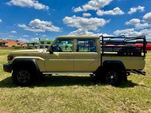 REMISE/VENTE UTILISÉ 2016 2017 2018 Toyotta LandCruiser Pick-up à double cabine conduite à gauche et conduite à droite disponibles - Product Image 6