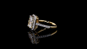 Anillo Halo con Diamante Cultivado en Laboratorio de Corte Radiante en Oro de 14K/18K |   Anillo de Compromiso Personalizado - Product Image 5