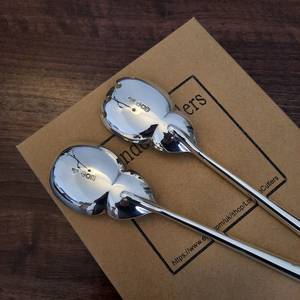 Utensilios de ensalada de servidor de ensalada de acero inoxidable de plata brillante para restaurantes Hotel y Resort hechos a mano de La India - Product Image 2