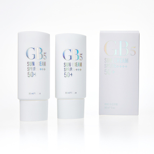 ครีมกันแดดวีแกน SPF50 + GB-5ให้ความชุ่มชื้นอย่างล้ำลึกและเคลือบผิวด้วยแสงยูวีเนื้อนุ่มจากเกาหลี