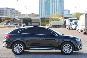 SUV compact de luxe d'occasion 2025 35TFSI Black Edition - Product Image 1
