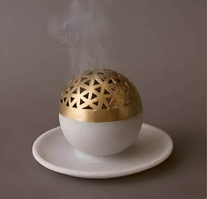 Encens arabe Oud de qualité supérieure, design luxueux artisanal, élégant brûleur d'encens en travertin, marbre, laiton, métal pour - Product Image 1