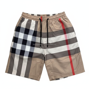 Pantalones Cortos Casuales de Hombre a Cuadros Beige de Lujo, Pantalones Cortos de Moda con Cordón para la Playa de Verano con Patrón a Cuadros de Alta Calidad - Product Image 1