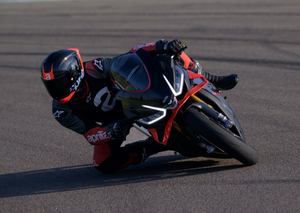 Motocicleta Deportiva Legal para Carretera APRILIA RSV4 FACTORY 1100 de 1,099 CC, Lista para Enviar - Product Image 2