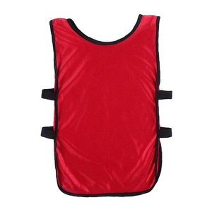 Chaleco de entrenamiento de malla de fútbol transpirable al mejor precio para hombres y mujeres, chaleco de entrenamiento deportivo multicolor personalizado, impermeable para uso en verano - Product Image 4