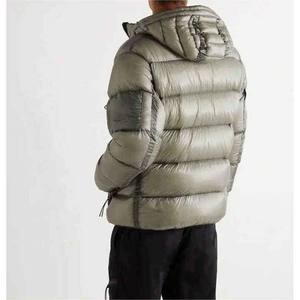 Blouson matelassé en toile bicolore personnalisé, décontracté d'hiver, col montant avec fermeture éclair, réversible, taille XS, service OEM, chaud à l'avant - Product Image 2