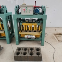 Machine à briques automatiques à emboîtement robuste YURUI pour l'adaptation aux climats subsahariens