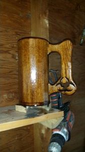 Tasse de bière en bois brûlant fractale personnalisée Chope Viking fabriquée à la main Conception rustique unique pour la bière - Product Image 5