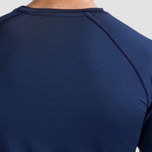 เสื้อยืด GA Power สีเขียวอมฟ้า ทรงเข้ารูป ผลิตจากโพลีเอสเตอร์ 100% ระบายอากาศได้ดีและกระชับรูปร่าง พร้อมดีไซน์หลวมสบายและเนื้อผ้าคอตตอนแบบวอช - Product Image 6