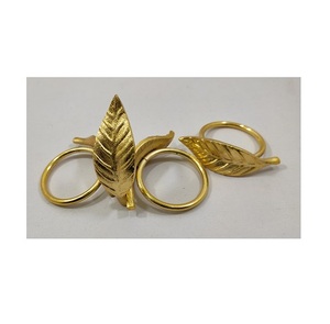 Design élégant anneau de serviette en métal plaqué or fait à la main anneau de serviette en gros prix bas anneau de serviette décoratif en gros - Product Image 4