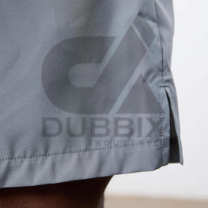 Shorts de plage décontractés sportifs d'été pour hommes coupe ample avec logo personnalisé motif solide bon prix Shorts de sport vierges - Product Image 4