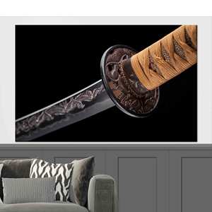 Tableau sur toile élégant avec épée de samouraï : Ornement de lame de katana, impression encadrée dorée, toile encollée - Product Image 1