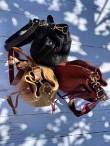 Bolso de cuero de paja de ganchillo rojo de lujo para mujer, bolsa de cubo de diseñador - Product Image 3