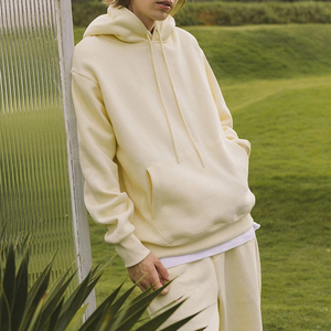 Nouveau sweat-shirt décontracté pour femmes, sweat-shirt à cordon de serrage, poche, manches longues, pulls en polaire, sweat-shirt neutre, ensembles de vêtements en vente - Product Image 2