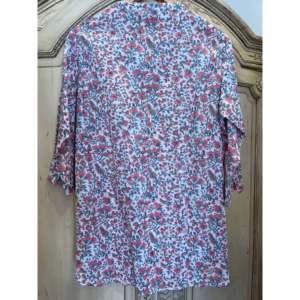 Chemise en mousseline Liberty Floral Heath avec imprimé floral bois de santal - Product Image 5